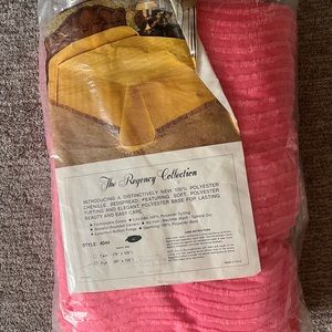 Vintage dead stock chenille blanket pink